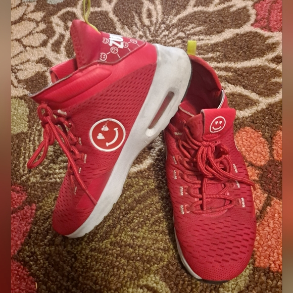ZUMBA SHOES - Picture 1 of 6